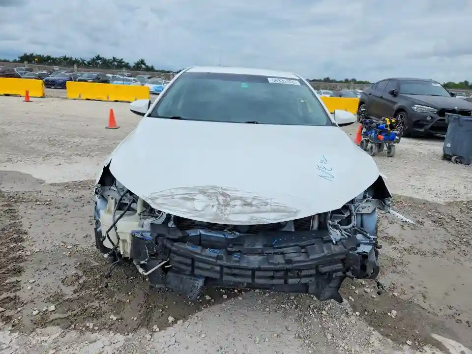 4T1BF1FK6FU884562 2015 TOYOTA CAMRY-4