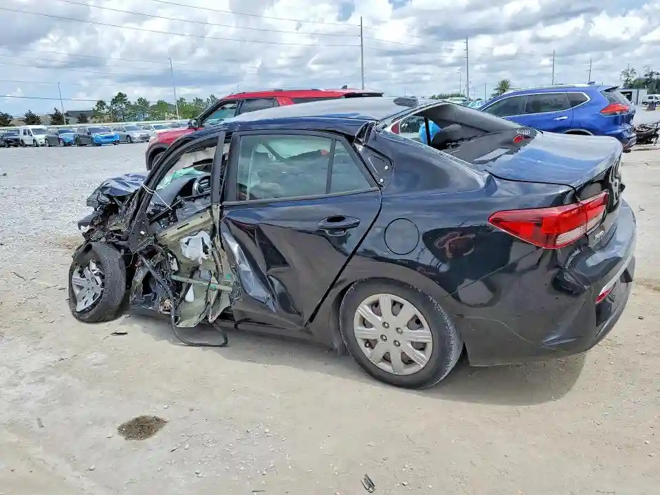 3KPA24AD9PE519928 2023 KIA RIO-1
