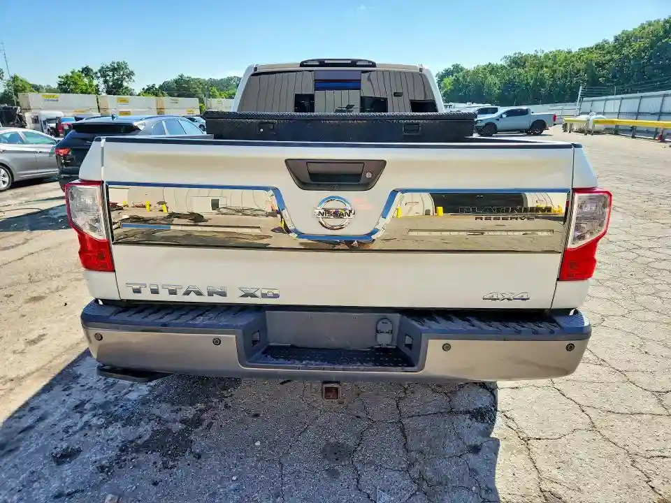 1N6AA1F42HN551012 2017 NISSAN TITAN-5