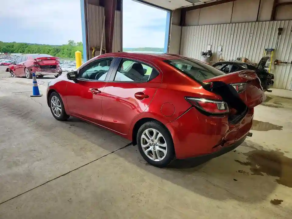 3MYDLBYV7HY179905 2017 TOYOTA YARIS-1