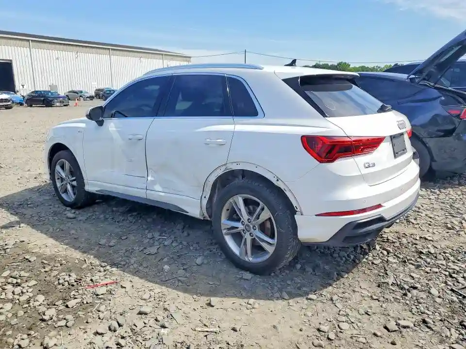 WA1EECF32L1075849 2020 AUDI Q3-1