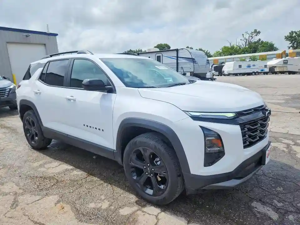3GNAXHEG8TL247463 2026 CHEVROLET EQUINOX-3