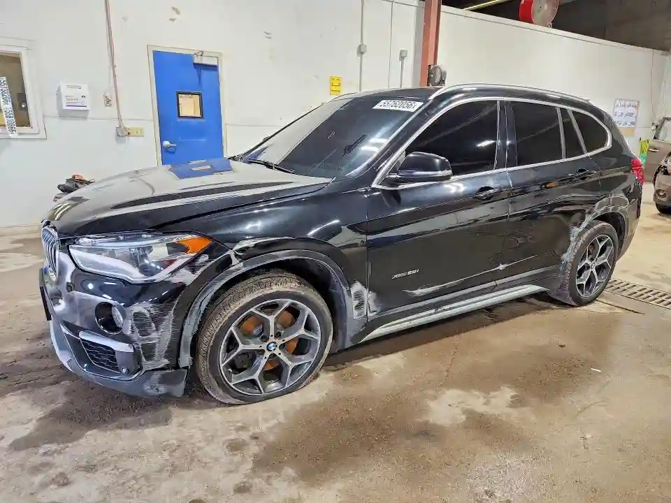 WBXHT3C30H5F86785 2017 BMW X1-0