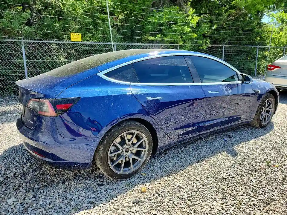5YJ3E1EB1KF359523 2019 TESLA MODEL 3-2