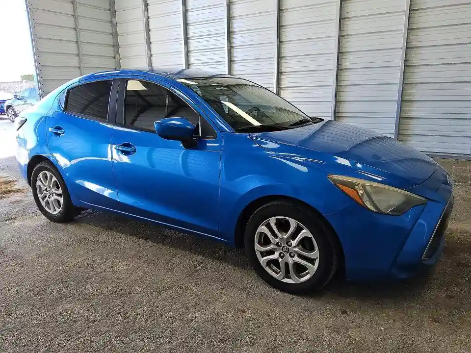 3MYDLBYV0HY196254 2017 TOYOTA YARIS-3
