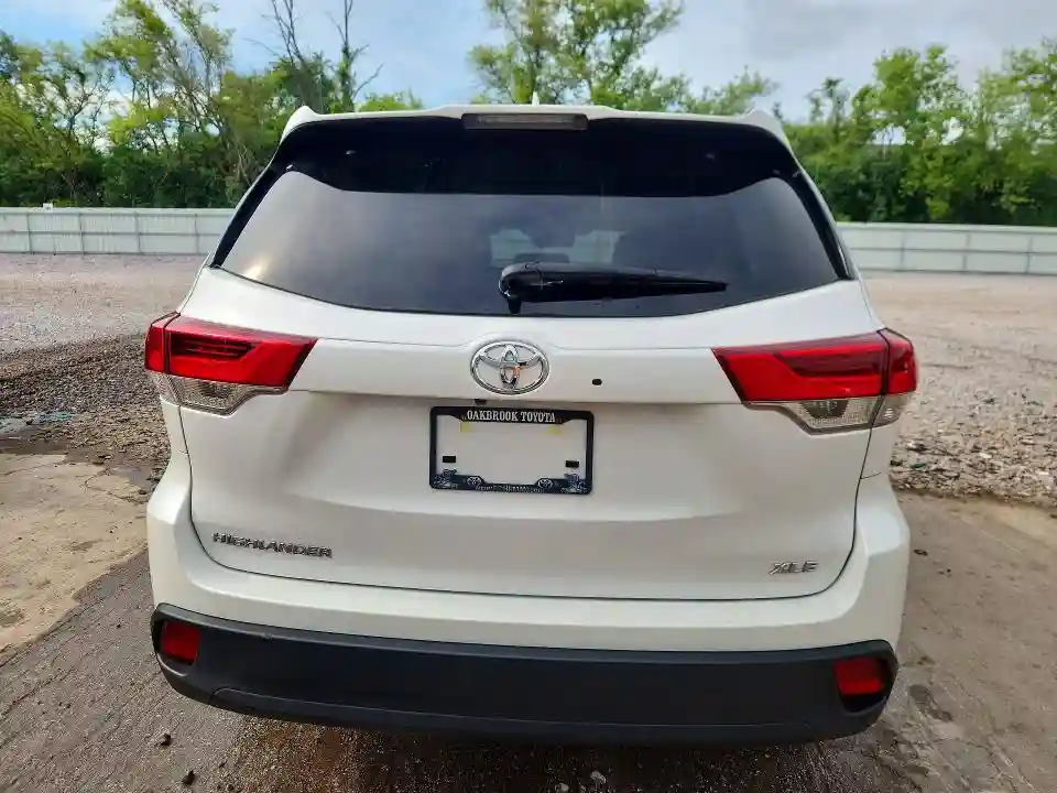 5TDKZRFH5KS560824 2019 TOYOTA HIGHLANDER-5