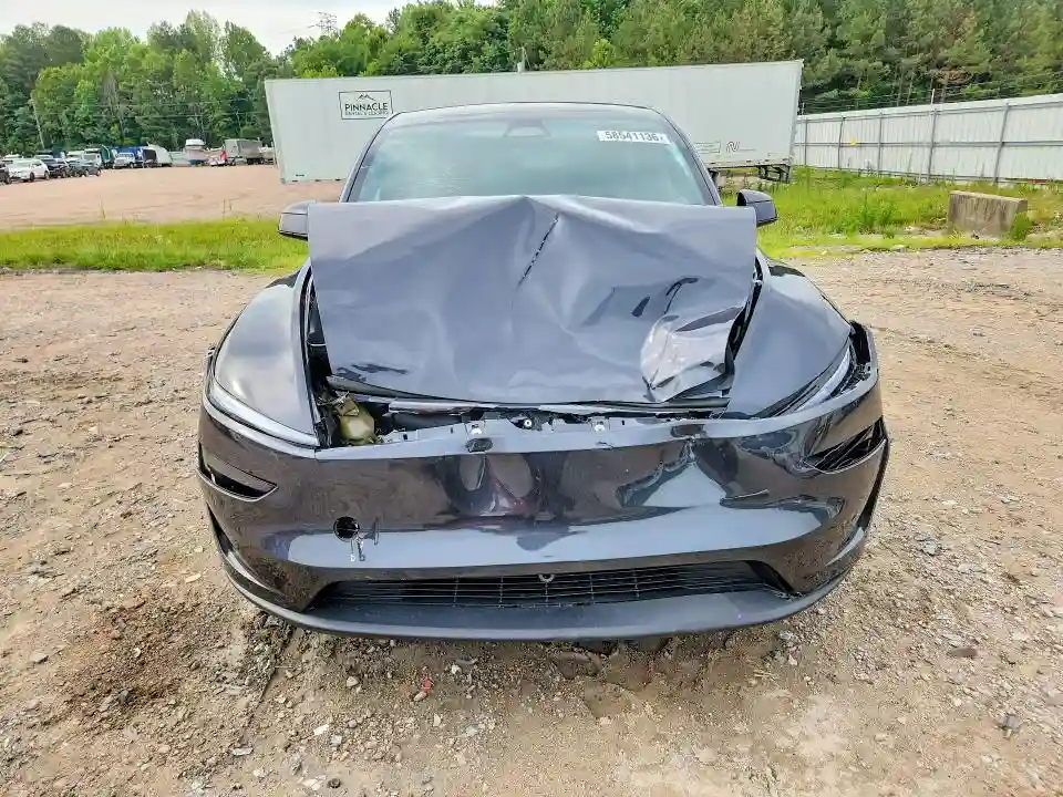 7SAYGAEE1TF617781 2026 TESLA MODEL Y-4