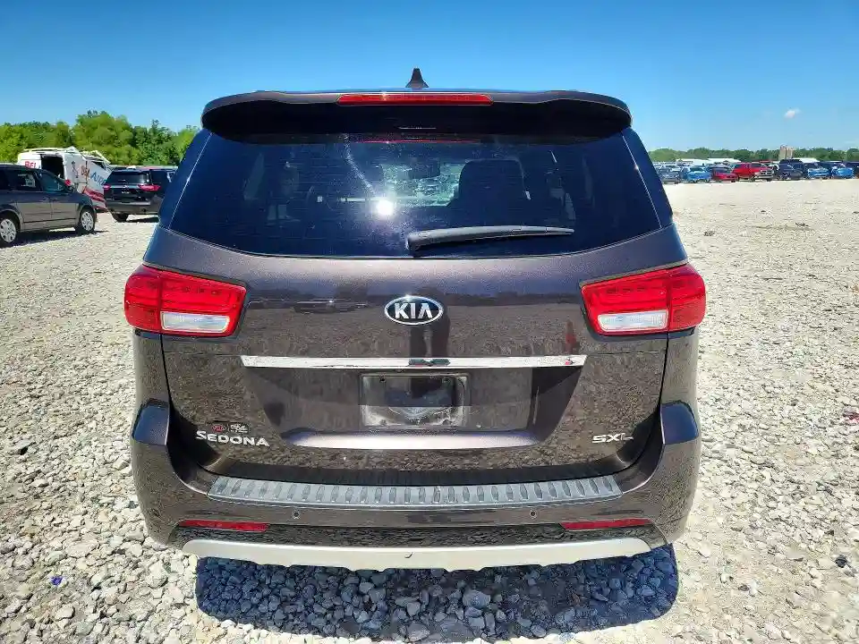 KNDME5C1XJ6350092 2018 KIA SEDONA-5