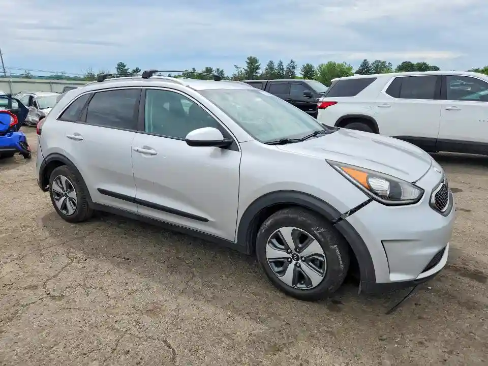 KNDCB3LC8K5217395 2019 KIA NIRO-3