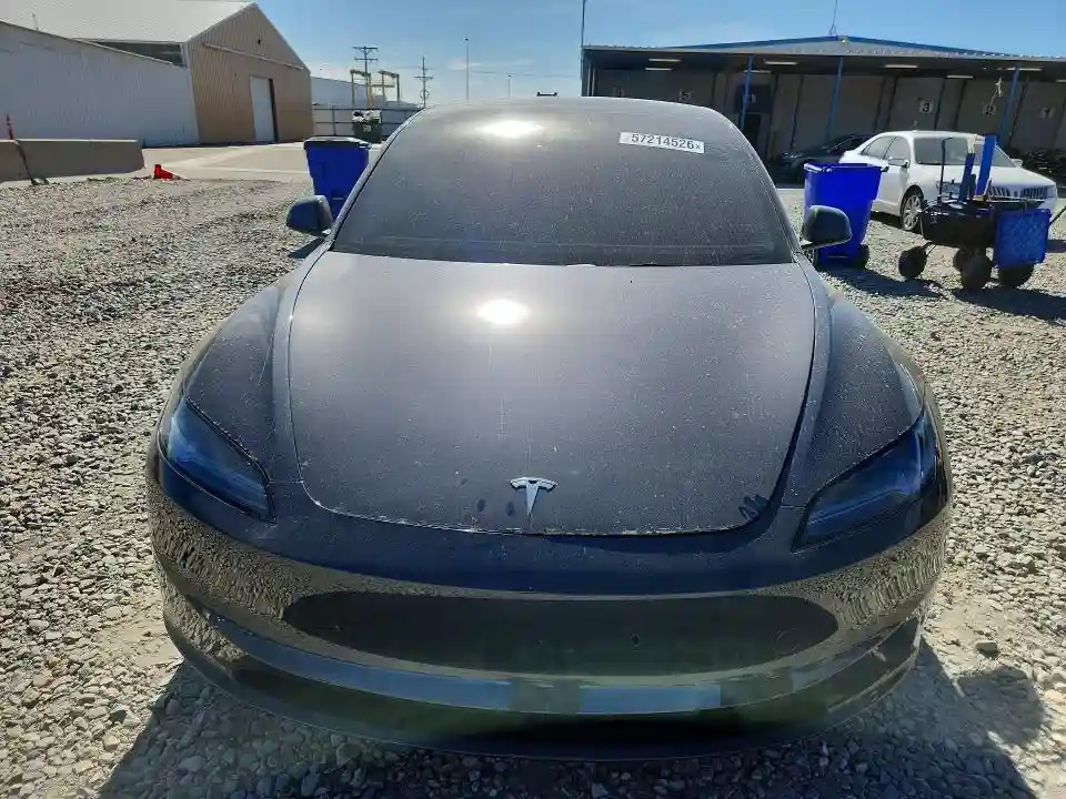 5YJ3E1EB3SF051219 2025 TESLA MODEL 3-4