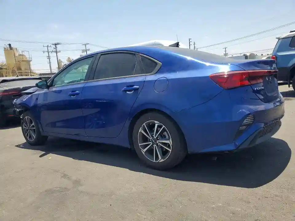 3KPF24AD2RE725391 2024 KIA FORTE LXS-1
