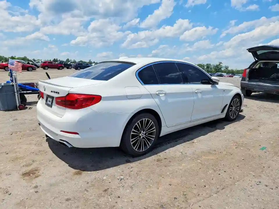 WBAJE7C30HG887698 2017 BMW 5 SERIES-2