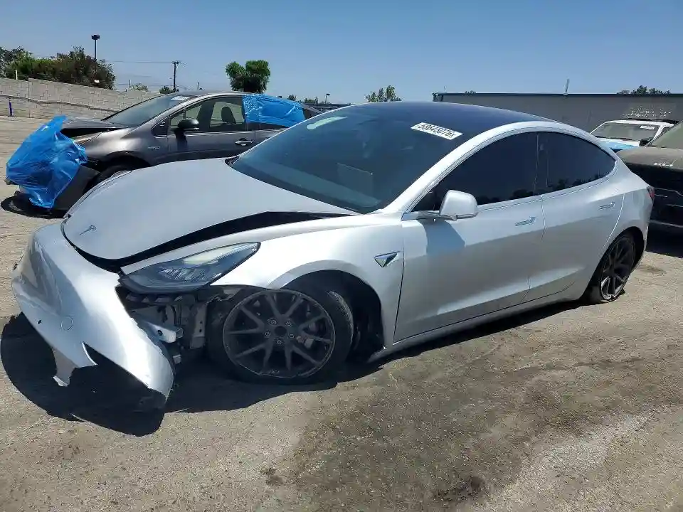 5YJ3E1EA2JF044087 2018 TESLA MODEL 3-0