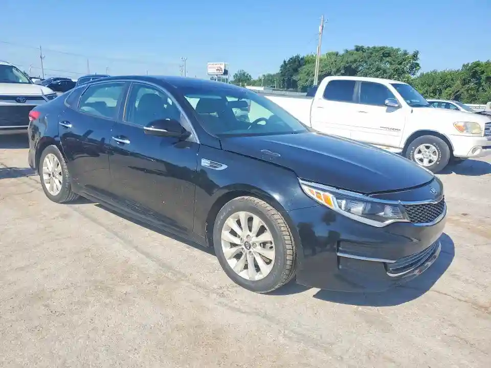 5XXGT4L30GG019613 2016 KIA OPTIMA-3