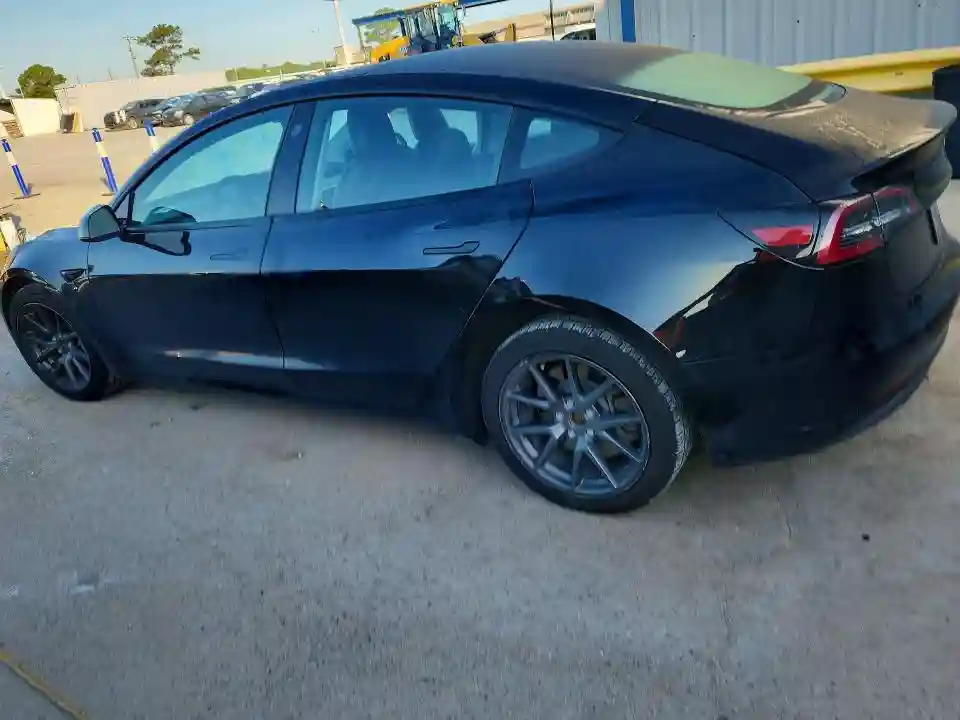 5YJ3E1EAXNF190078 2022 TESLA MODEL 3-1