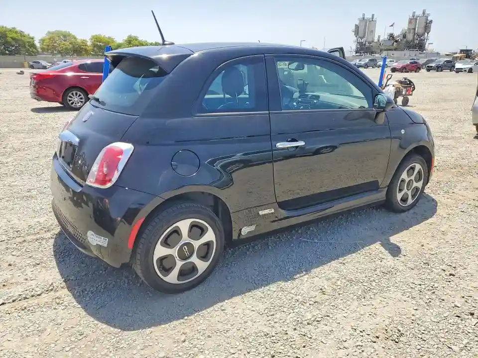 3C3CFFGE1FT732556 2015 FIAT 500-2