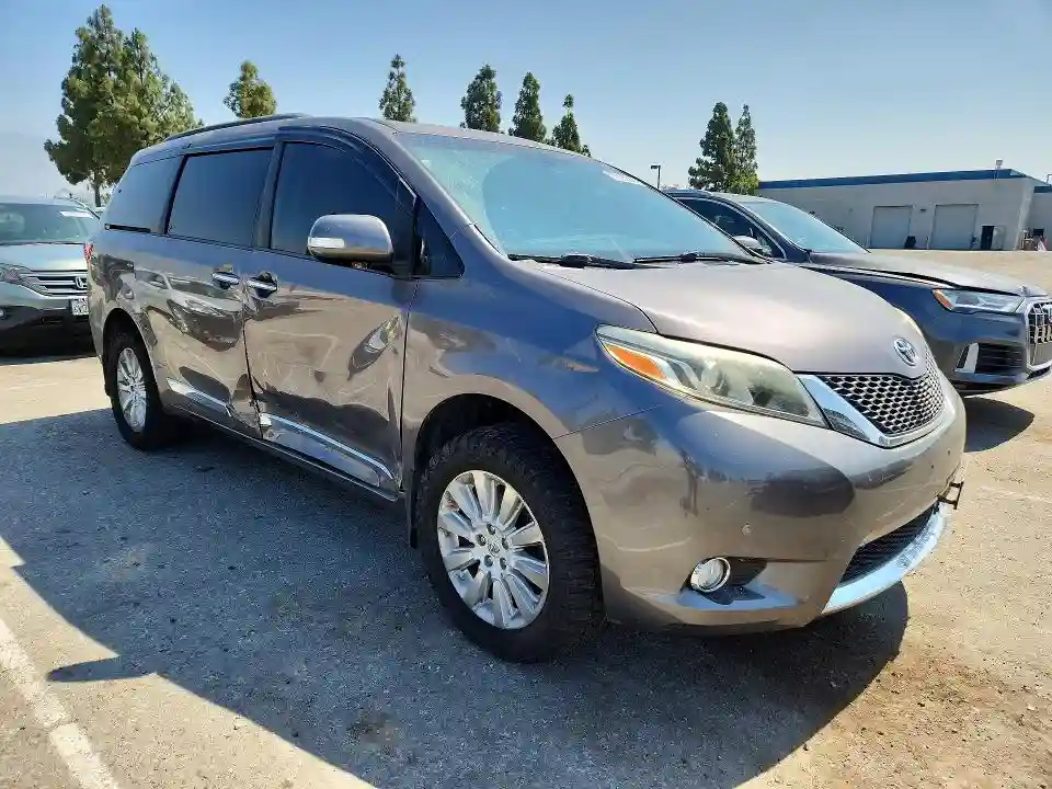 5TDDK3DC4FS123596 2015 TOYOTA SIENNA-3
