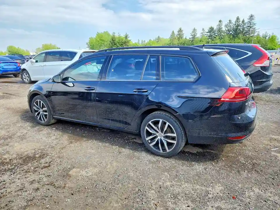 3VW017AU3HM540505 2017 VOLKSWAGEN GOLF-1