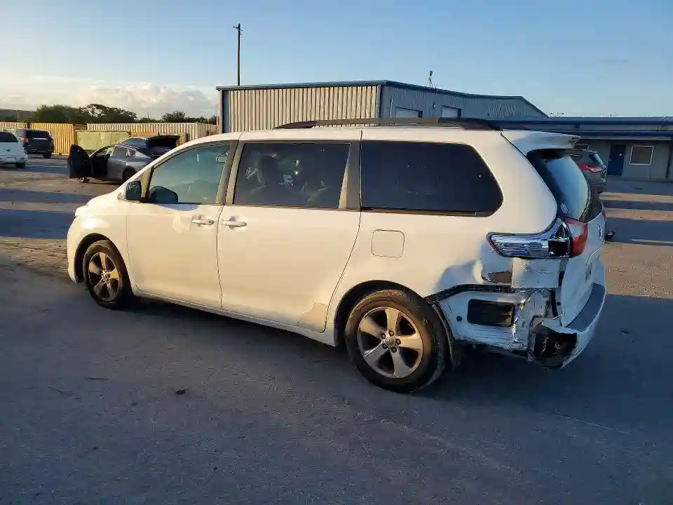 5TDKK3DC3FS611879 2015 TOYOTA SIENNA-1