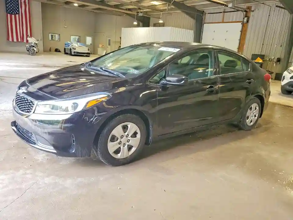3KPFK4A77JE212619 2018 KIA FORTE-0