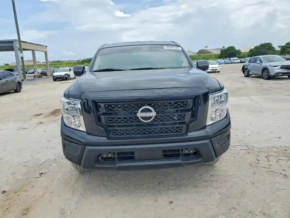 1N6AA1EC6PN113066 2023 NISSAN TITAN-4