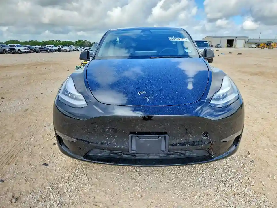 7SAYGAEE9NF337349 2022 TESLA MODEL Y-4