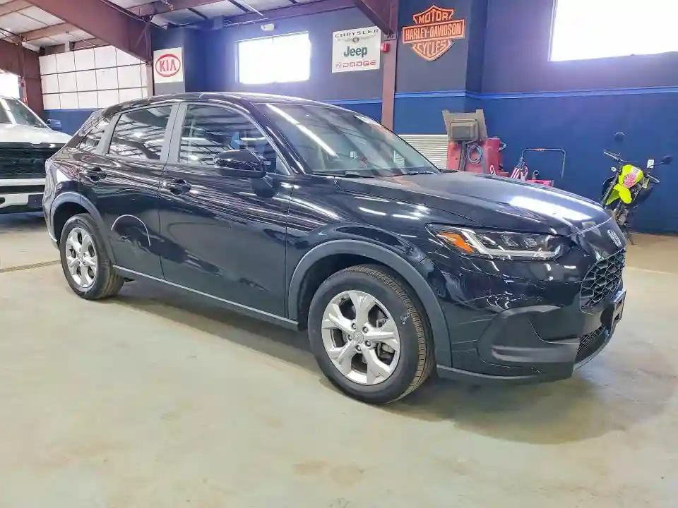 3CZRZ2H36PM701778 2023 HONDA HR-V-3