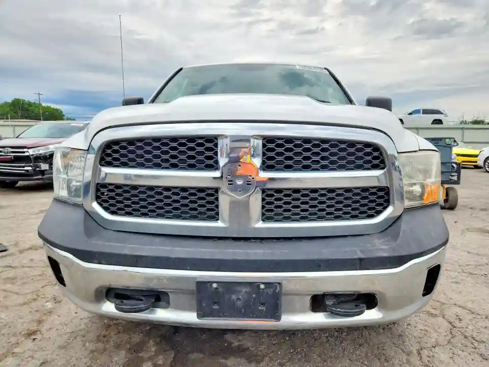 1C6RR7SM8GS132628 2016 RAM 1500-4