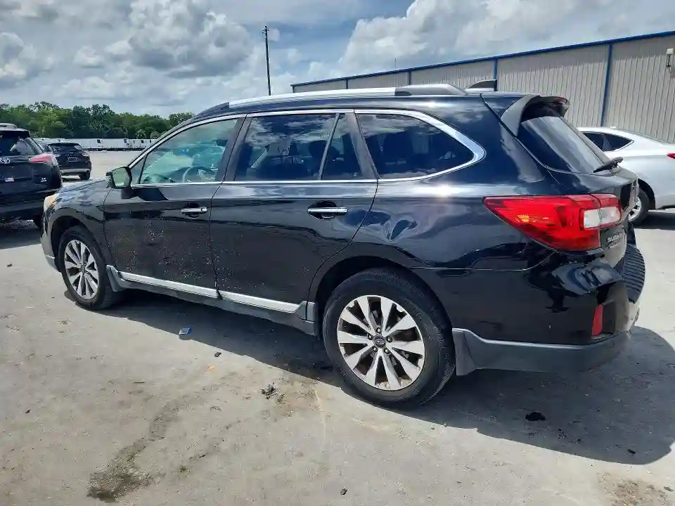 4S4BSATC1H3369874 2017 SUBARU OUTBACK-1