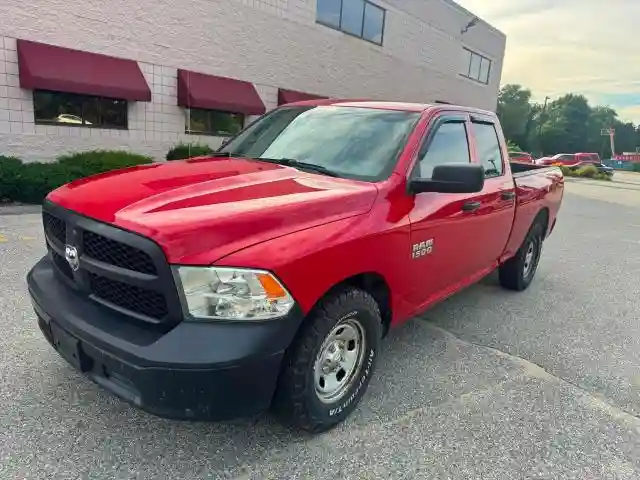 1C6RR6FG2JS272406 2018 RAM 1500-1