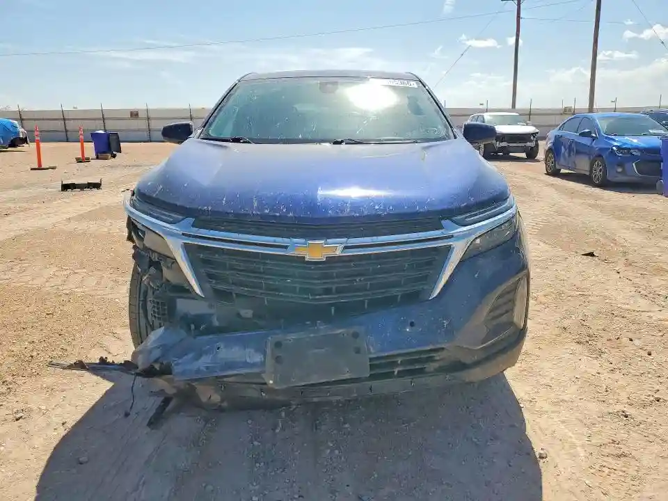 3GNAXKEV6NL262641 2022 CHEVROLET EQUINOX-4