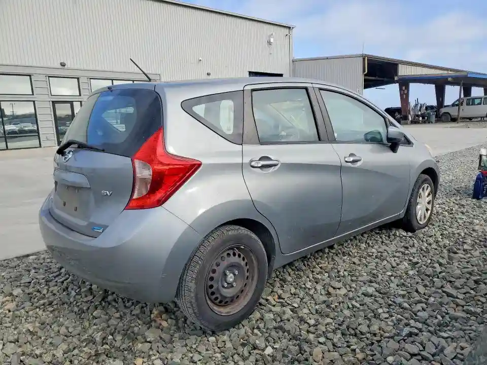 3N1CE2CP3FL421907 2015 NISSAN VERSA-2