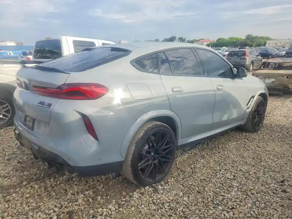 5YM23ET07S9X09846 2025 BMW X6 M COMPE-2