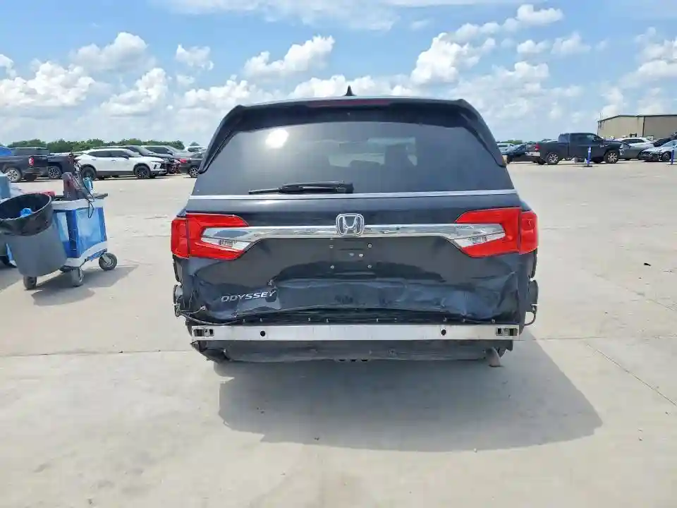 5FNRL6H72JB097885 2018 HONDA ODYSSEY-5