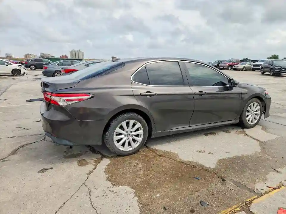 4T1B11HK7KU248920 2019 TOYOTA CAMRY-2