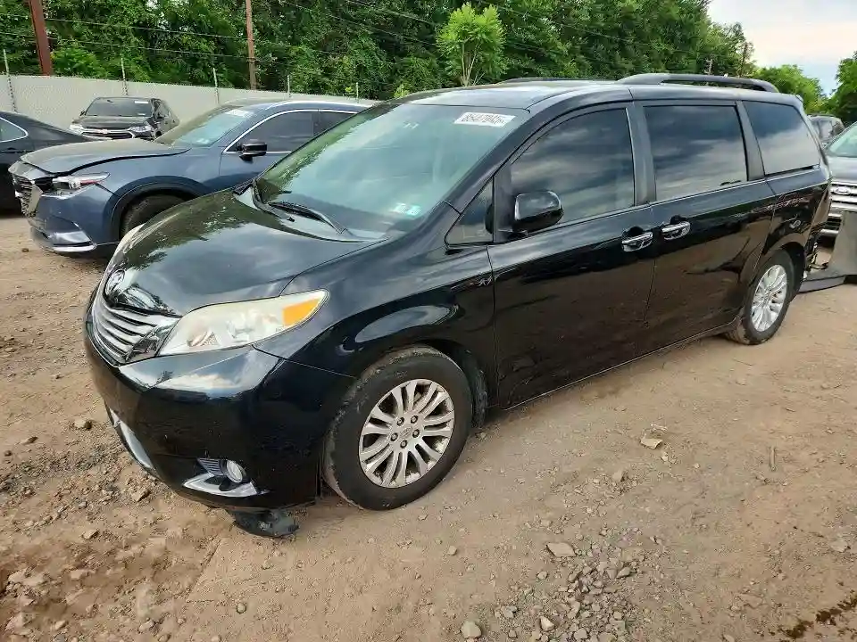 5TDYK3DC1FS580254 2015 TOYOTA SIENNA-0