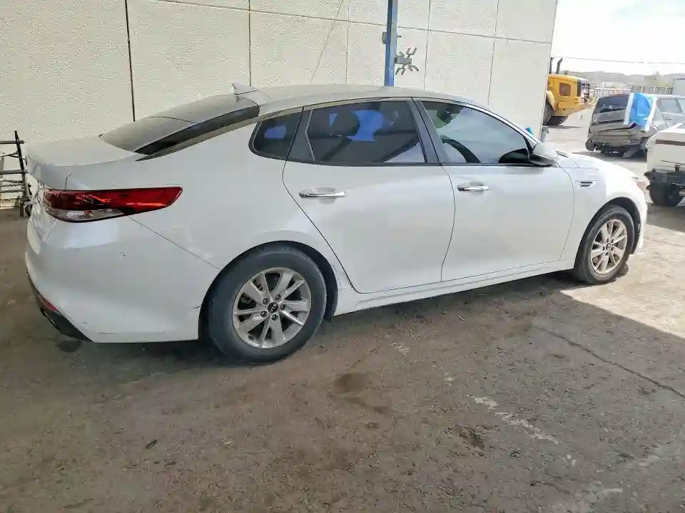 KNAGT4L3XG5072983 2016 KIA OPTIMA-2