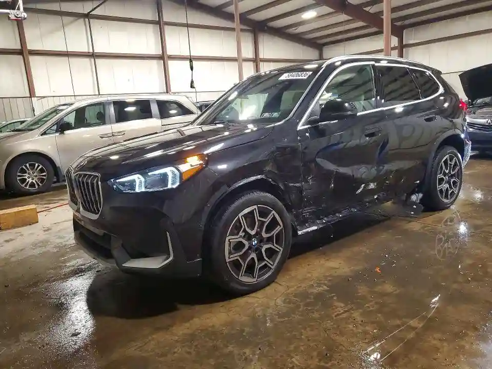WBX73EF09T5688598 2026 BMW X1-0