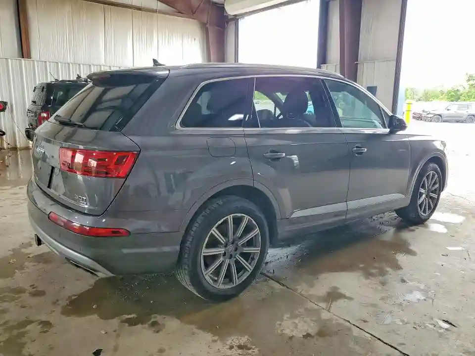 WA1LAAF71JD033730 2018 AUDI Q7-2