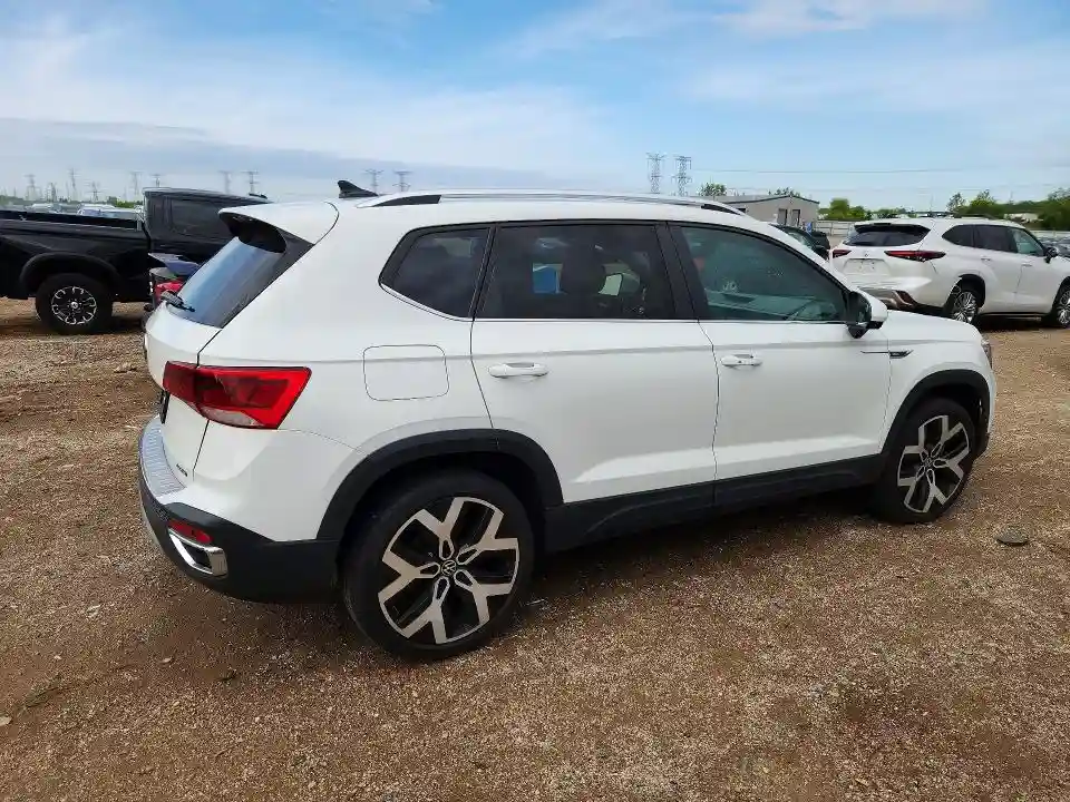 3VV2X7B2XPM308605 2023 VOLKSWAGEN TAOS-2