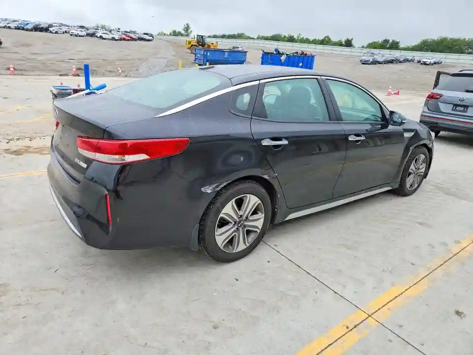 KNAGU4LE4H5010026 2017 KIA OPTIMA-2