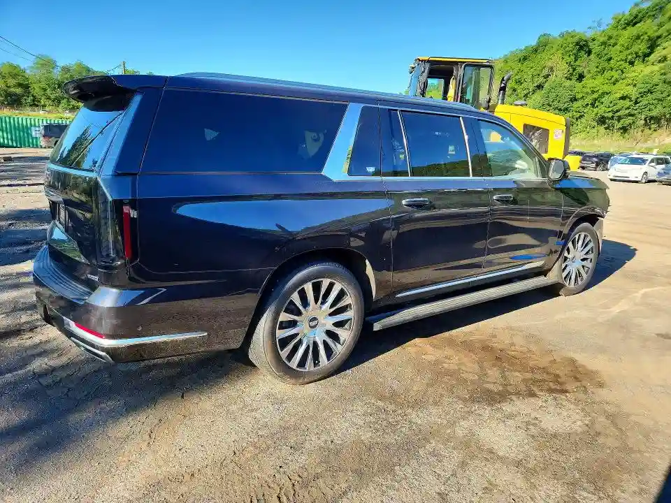 1GYS9MKL7TR225474 2026 CADILLAC ESCALADE-2
