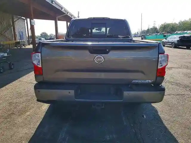 1N6AA1E55JN538979 2018 NISSAN TITAN-5