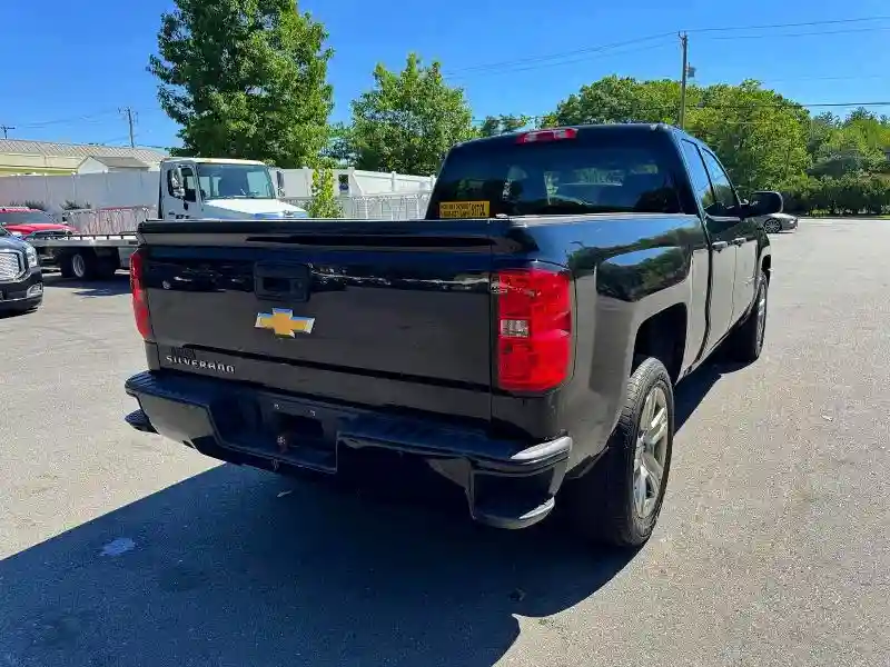 1GCRCPEH6JZ380254 2018 CHEVROLET ALL MODELS-2