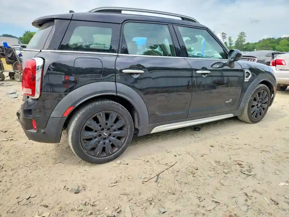 WMZYT5C55K3J88725 2019 MINI COOPER-2