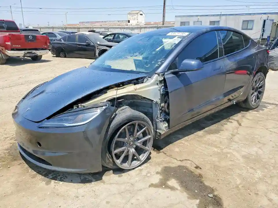 5YJ3E1EB0RF812475 2024 TESLA MODEL 3-0