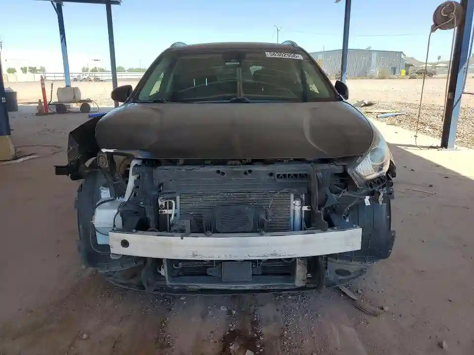 KNDCB3LC2K5290083 2019 KIA NIRO-4