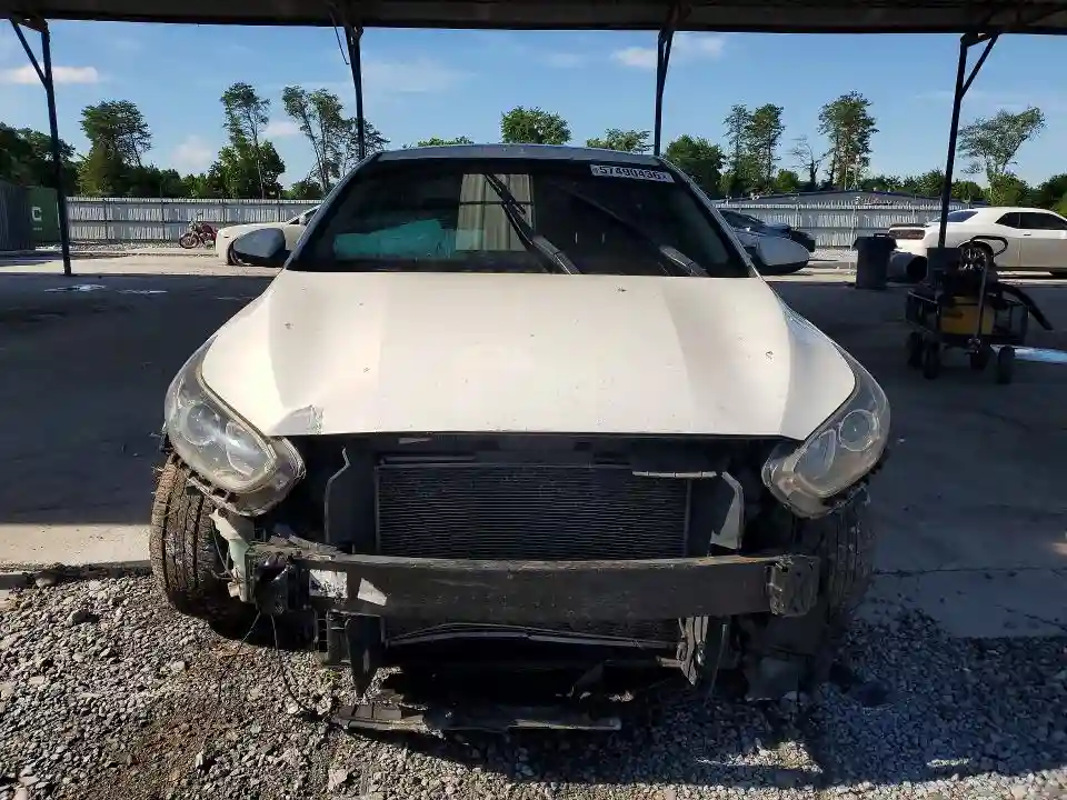 3KPF24AD7KE040471 2019 KIA FORTE LXS-4