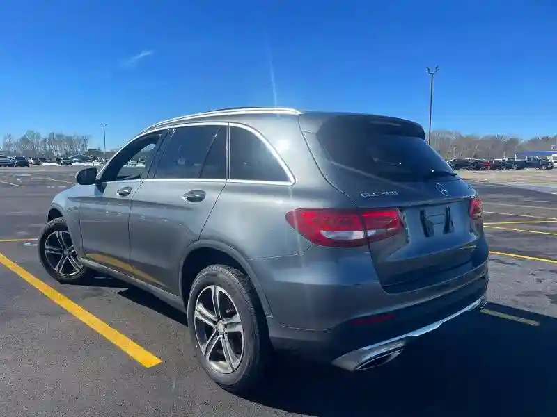 WDC0G4KB8HF128331 2017 MERCEDES-BENZ GLC-CLASS-2