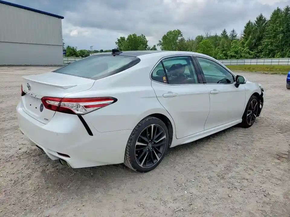 4T1B61HK0KU735264 2019 TOYOTA CAMRY-2
